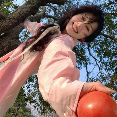 《爱你是很痛的》海报